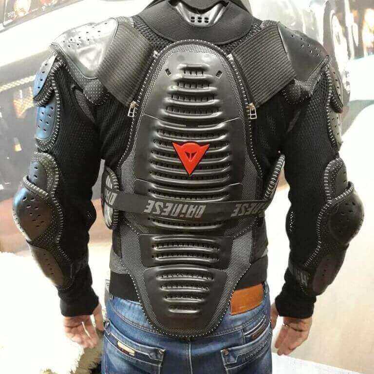О защите Dainese