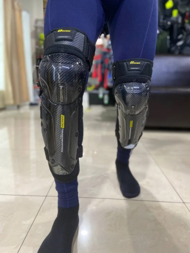 Ones Again Наколенники Carbon Fiber Force в Екатеринбурге